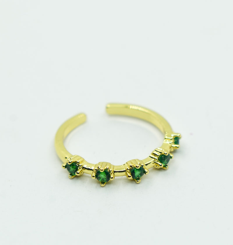 Anillo Dorado con Pequeñas Esmeraldas